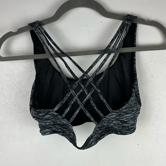 Victoria’s Secret Sport VSX Sports Bra Gray Strappy Logo Yoga Workout Medium - Picture 3 of 11